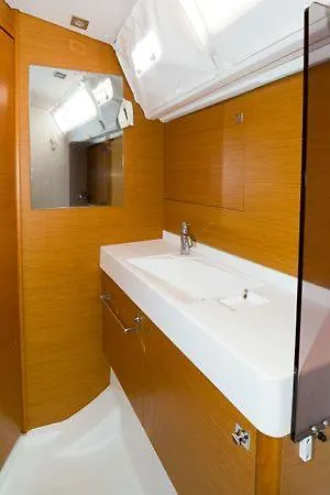 Bateau-hôtel Barca Alto Livello Ostie