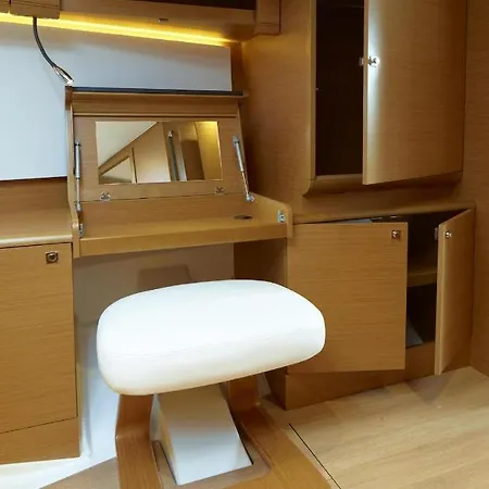 Barca Alto Livello *